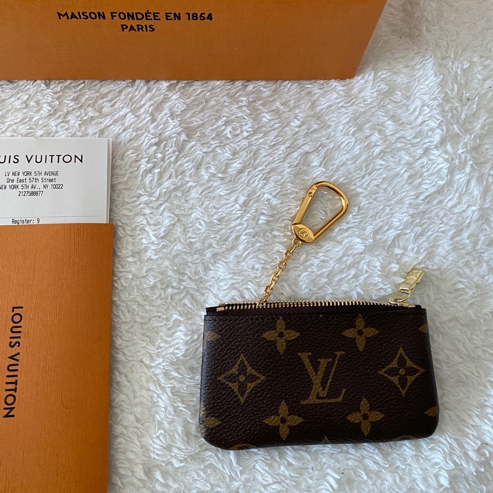 ❌ Louis Vuitton Monogram Cles Key Pouch